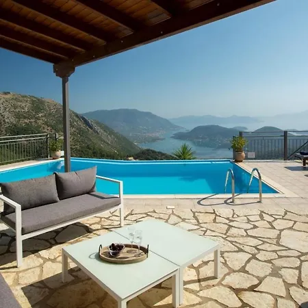 Peaceful With Stunning Sea Views ヴィラ
