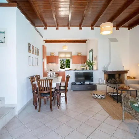 Peaceful With Stunning Sea Views